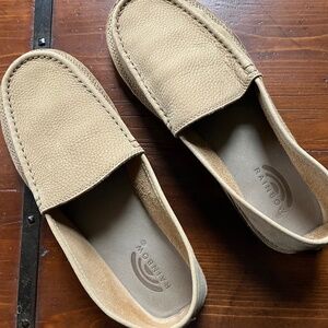 Men's Rainbow Comfort Classic with Premium Leather Size 11. Brand New